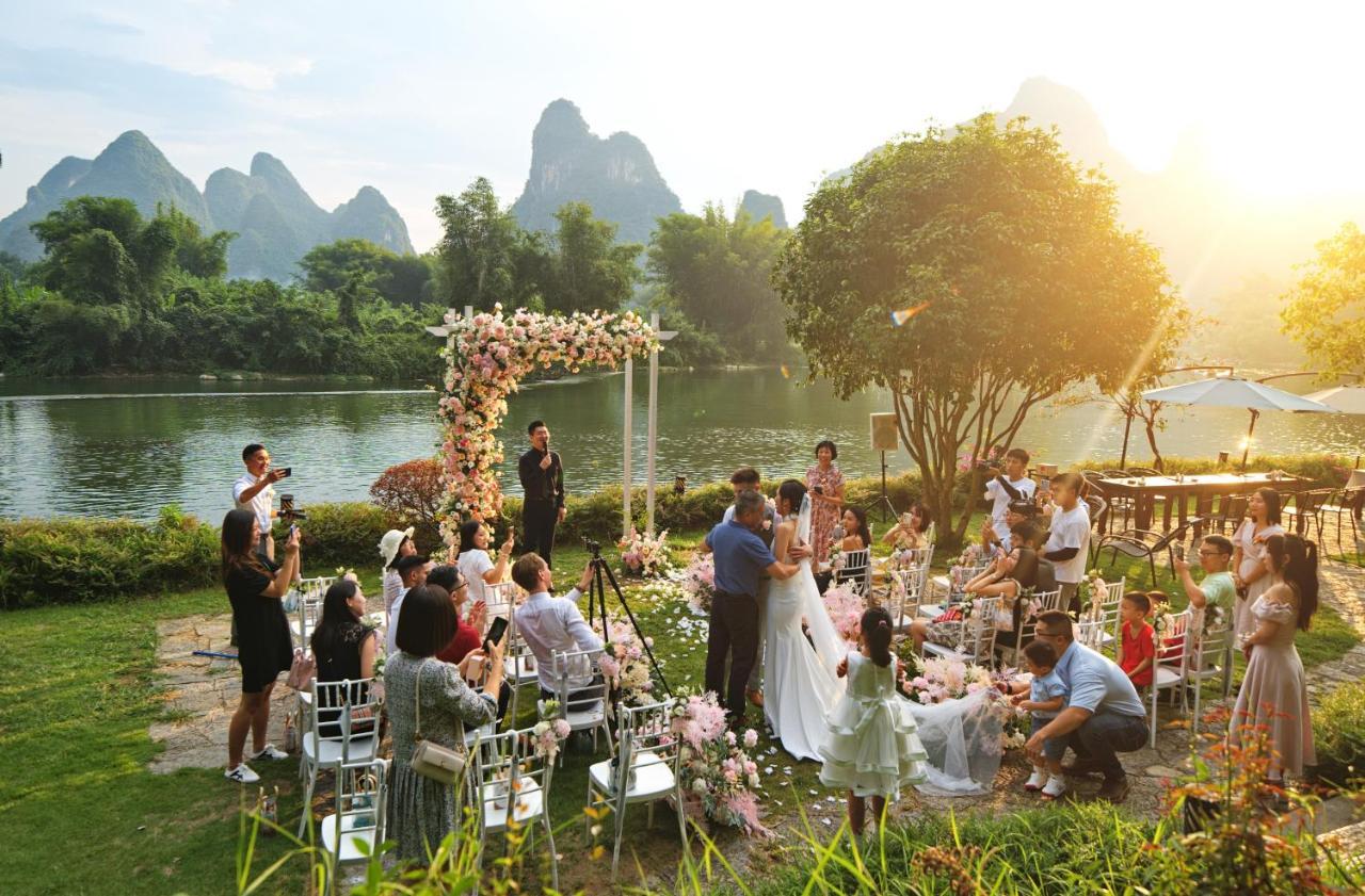 Yangshuo Mountain Retreat Hotel Exterior photo