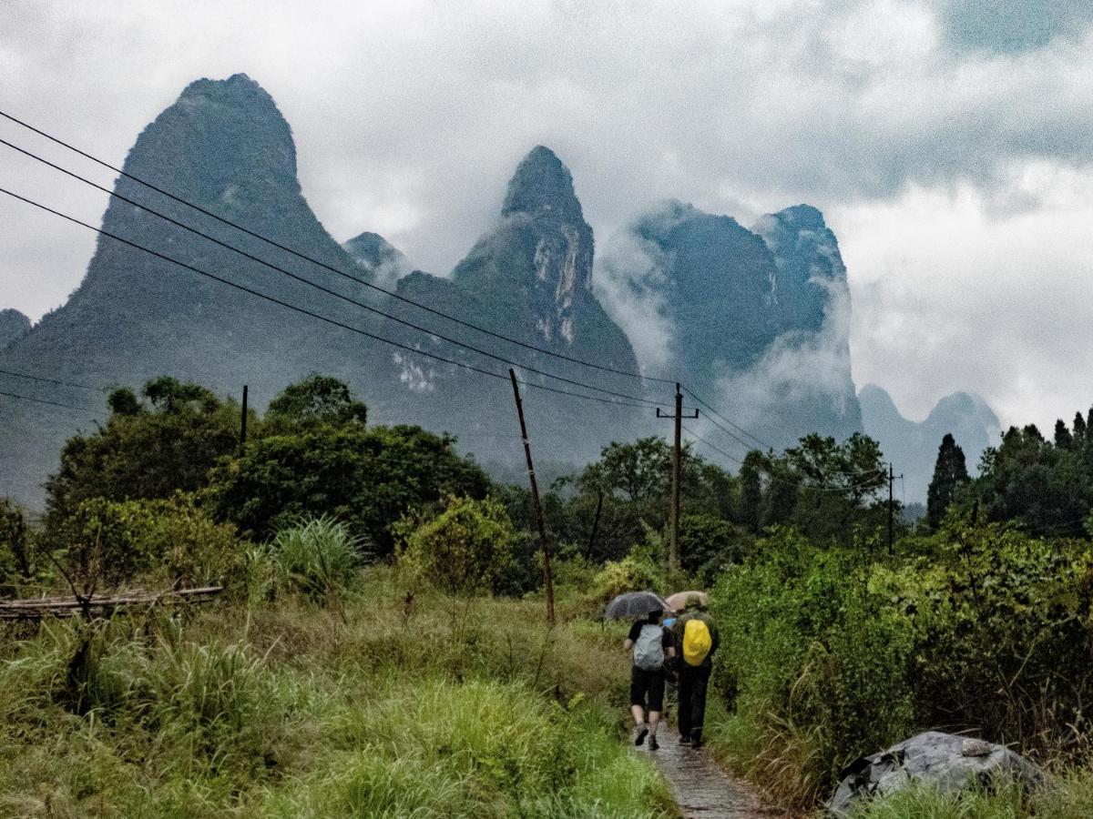 Yangshuo Mountain Retreat Hotel Exterior photo