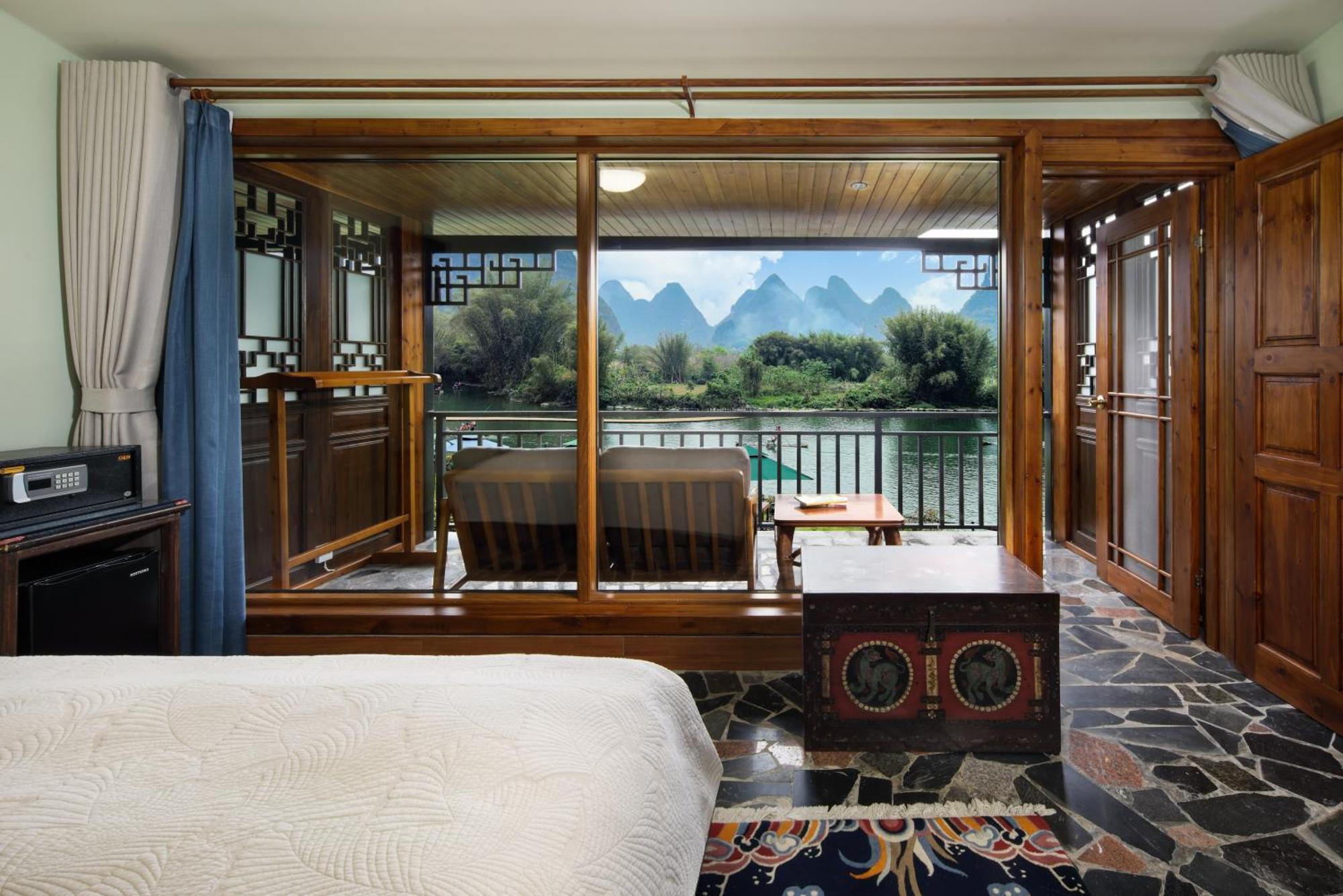 Yangshuo Mountain Retreat Hotel Exterior photo